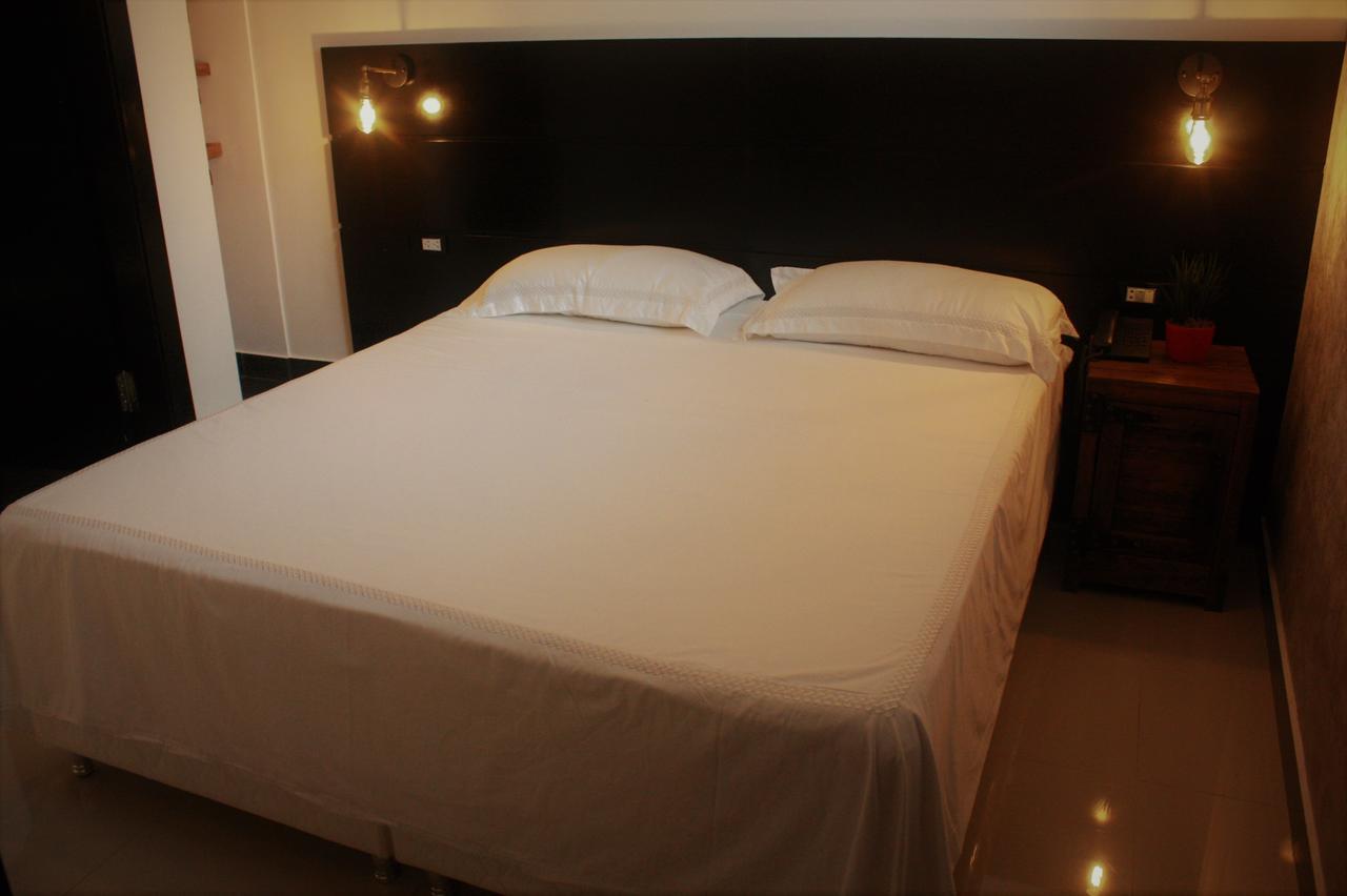 Hotel 1945 Aeropuerto Asuncion Kültér fotó